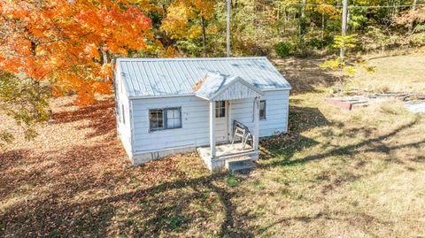 Tiny photo for 2222 S RUNWAY Court, Monticello, IN 47960 (MLS # 202611349)
