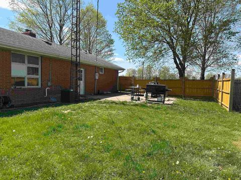 Tiny photo for 5600 Lone Star Court, Kokomo, IN 46901 (MLS # 202614512)