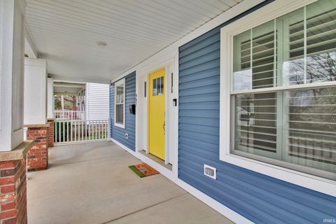 Tiny photo for 407 E VAILE Avenue, Kokomo, IN 46901 (MLS # 202611343)