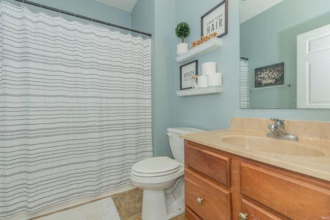 Tiny photo for 5961 Bryanna Court, Newburgh, IN 47630 (MLS # 202634194)