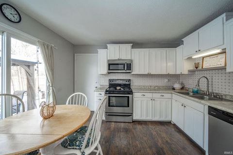 Tiny photo for 9620 W Delphi Pike, Converse, IN 46919 (MLS # 202603915)