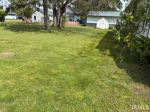 Tiny photo for 205 Day Street, Royal Center, IN 46978 (MLS # 202618458)