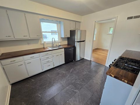 Tiny photo for 2707 Union Street, Lafayette, IN 47904 (MLS # 202543034)