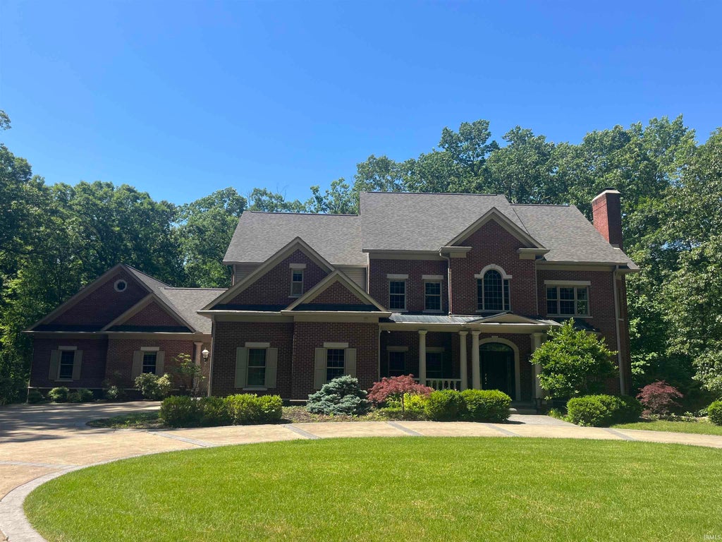 Photo of 4400 S Inverness Crest, Bloomington, IN 47401 (MLS # 202604511)