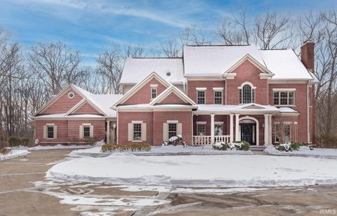 Photo of 4400 S Inverness Crest, Bloomington, IN 47401 (MLS # 202604511)