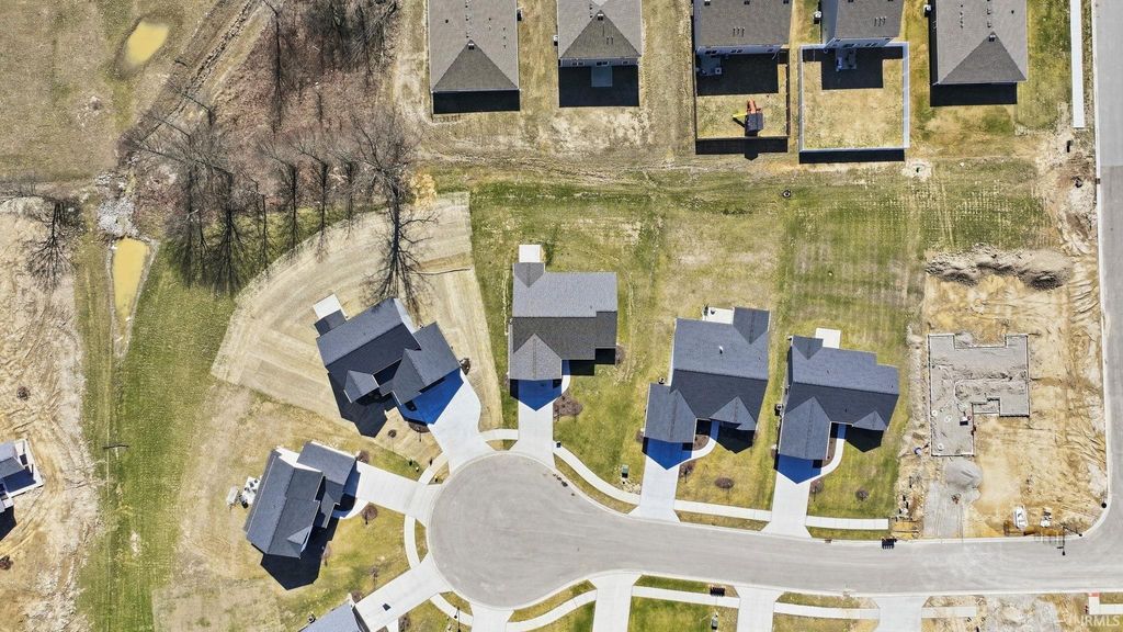 Photo of 11156 Oaklynn Reserve Boulevard, Fort Wayne, IN 46835 (MLS # 202607767)