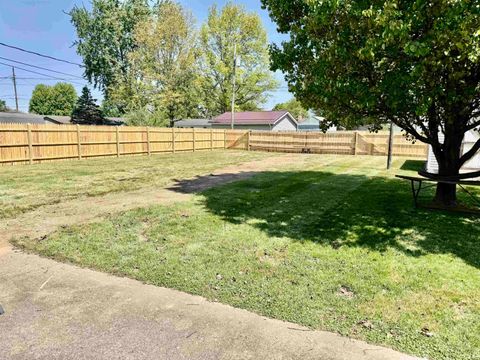 Tiny photo for 1214 Rochester Boulevard, Rochester, IN 46975 (MLS # 202617084)