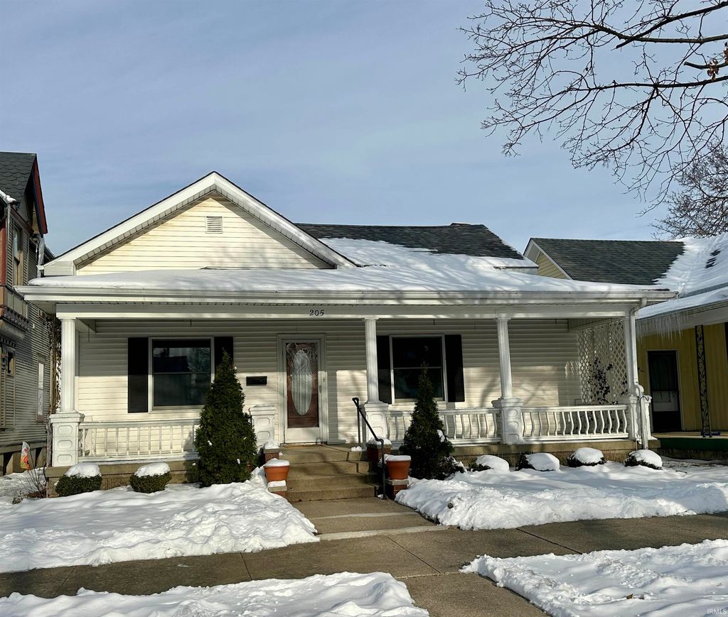 Photo of 205 E Franklin Street, Delphi, IN 46923 (MLS # 202548183)