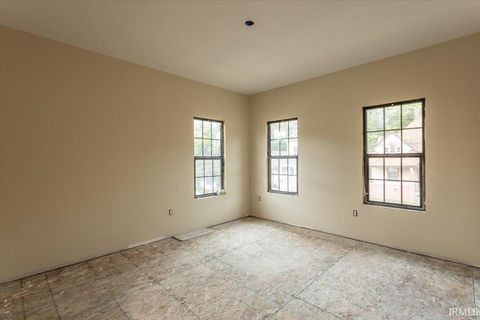 Tiny photo for 124 S 7th Street, Lafayette, IN 47901 (MLS # 202543486)