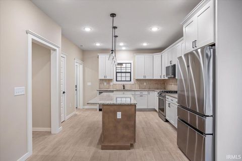 Tiny photo for 124 S 7th Street, Lafayette, IN 47901 (MLS # 202543486)