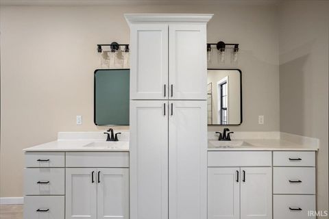 Tiny photo for 124 S 7th Street, Lafayette, IN 47901 (MLS # 202543486)