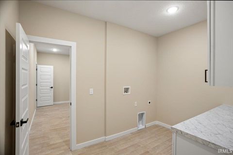 Tiny photo for 124 S 7th Street, Lafayette, IN 47901 (MLS # 202543486)