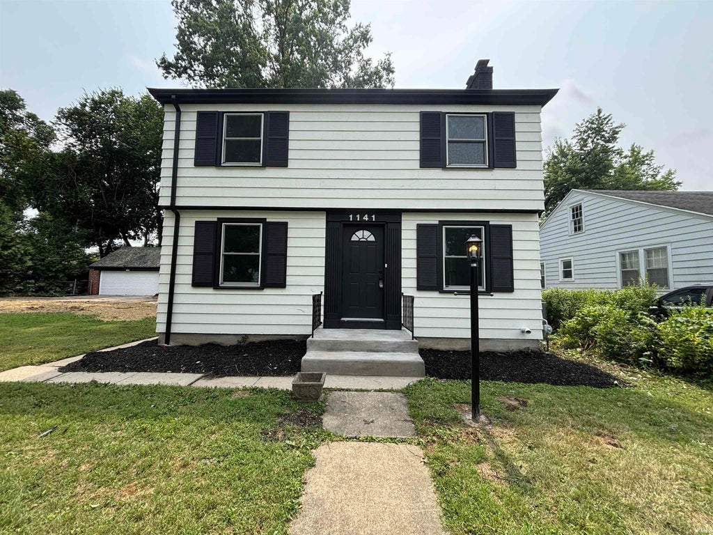 Photo of 1141 Lexington Avenue, Fort Wayne, IN 46807 (MLS # 202633039)