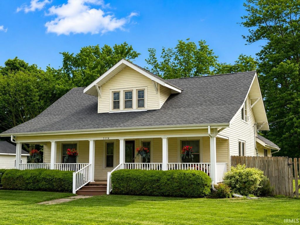 Photo of 5114 Frances Slocum Trail, Marion, IN 46952 (MLS # 202619698)