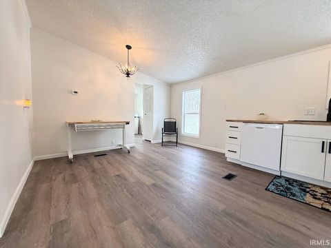 Tiny photo for 4700 Pottawatomie Road, Logansport, IN 46947 (MLS # 202549334)