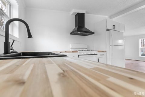 Tiny photo for 4700 Pottawatomie Road, Logansport, IN 46947 (MLS # 202549334)