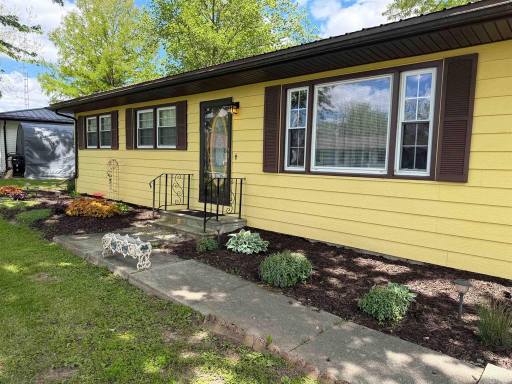 Photo of 125 Bittersweet Lane, Geneva, IN 46740 (MLS # 202618958)