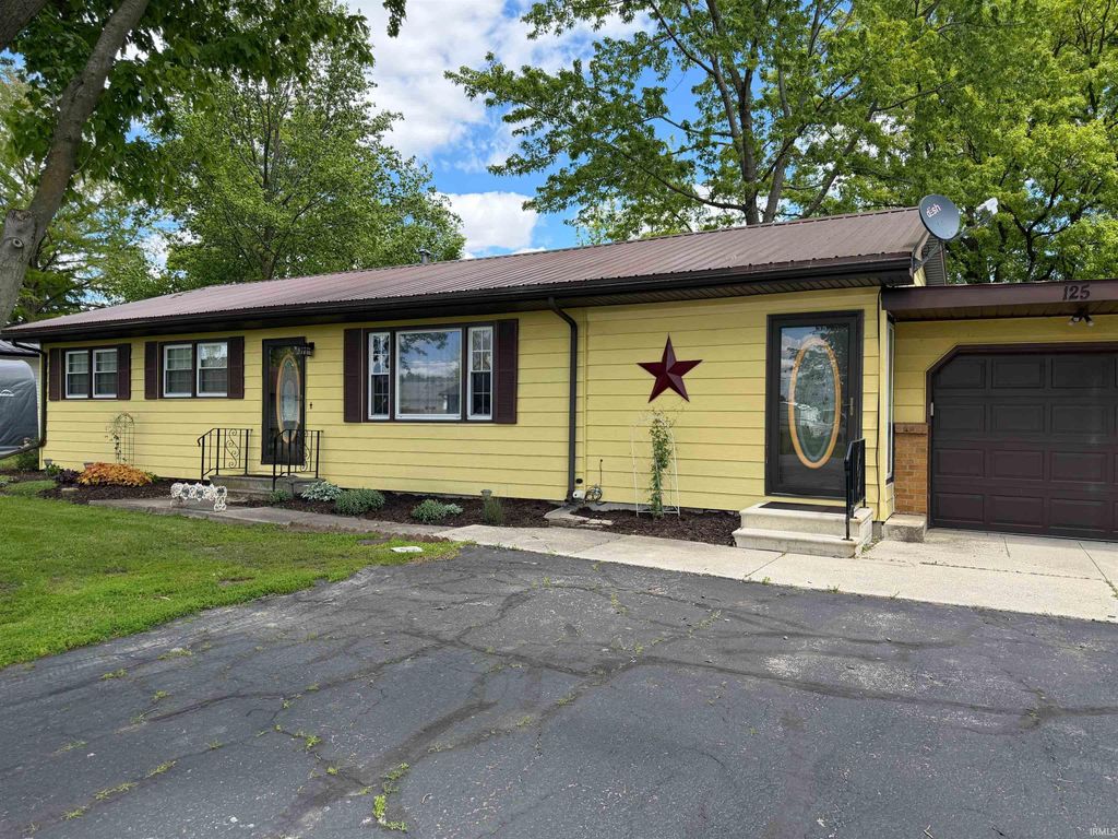 Photo of 125 Bittersweet Lane, Geneva, IN 46740 (MLS # 202618958)