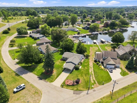 Tiny photo for 15 Lane 750 Snow Lake, Fremont, IN 46737 (MLS # 202632838)