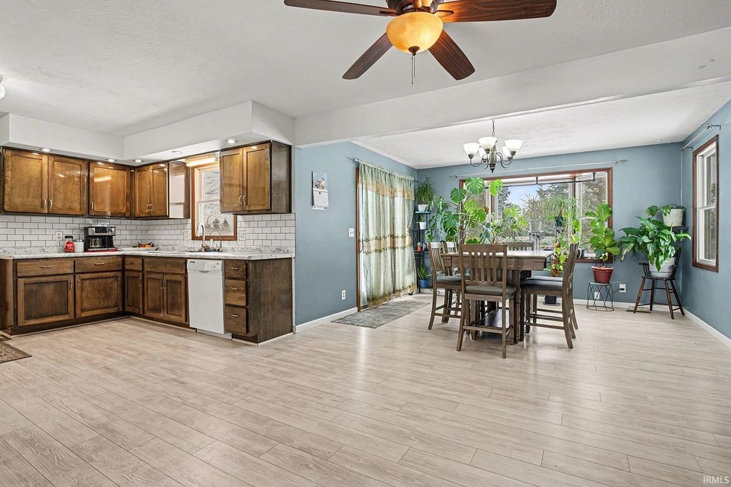 Photo of 18197 County Road 40 Road, Goshen, IN 46526 (MLS # 202603821)