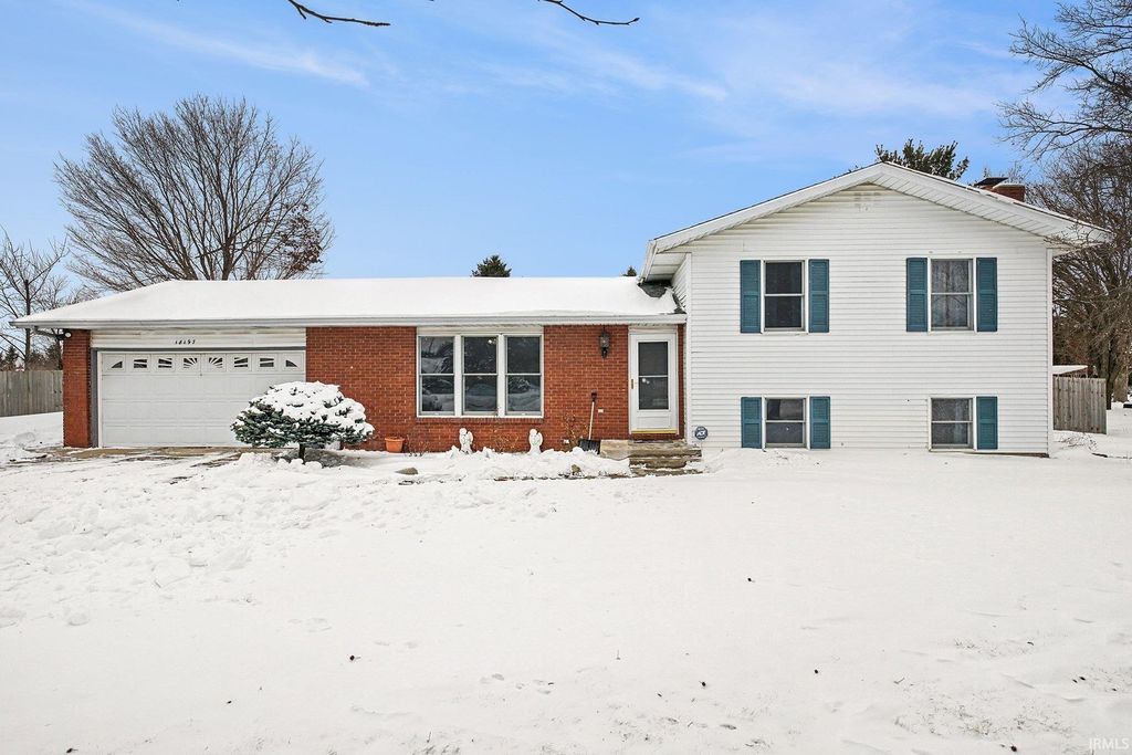 Photo of 18197 County Road 40 Road, Goshen, IN 46526 (MLS # 202603821)