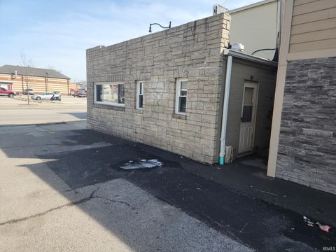 Tiny photo for 87 S 6th Street, Logansport, IN 46947 (MLS # 202505784)