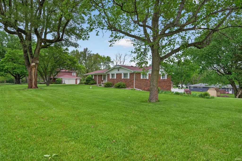 Photo of 3930 WOODBINE Drive, Marion, IN 46952 (MLS # 202615468)
