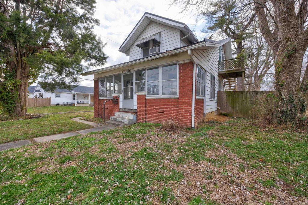 Photo of 2600 N Heidelbach Avenue, Evansville, IN 47711 (MLS # 202601836)