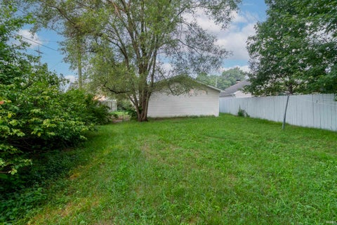 Tiny photo for 1514 Maplehurst Avenue, Mishawaka, IN 46545 (MLS # 202628983)