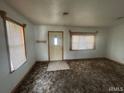 Tiny photo for 1514 Maplehurst Avenue, Mishawaka, IN 46545 (MLS # 202628983)