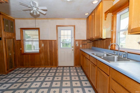 Tiny photo for 1514 Maplehurst Avenue, Mishawaka, IN 46545 (MLS # 202628983)