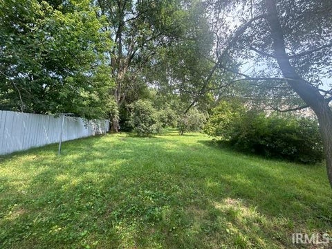 Tiny photo for 1514 Maplehurst Avenue, Mishawaka, IN 46545 (MLS # 202628983)