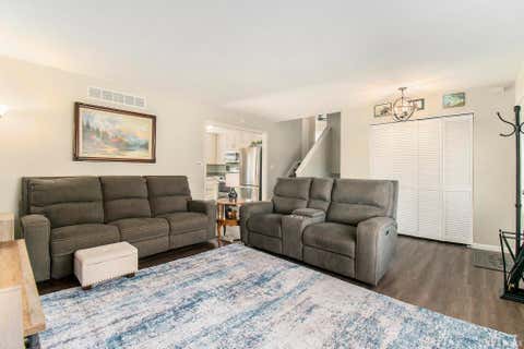 Tiny photo for 10370 Glen Lee Trail, Granger, IN 46530 (MLS # 202622026)