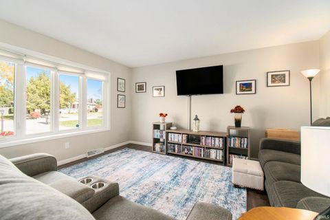 Tiny photo for 10370 Glen Lee Trail, Granger, IN 46530 (MLS # 202622026)