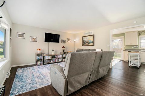 Tiny photo for 10370 Glen Lee Trail, Granger, IN 46530 (MLS # 202622026)