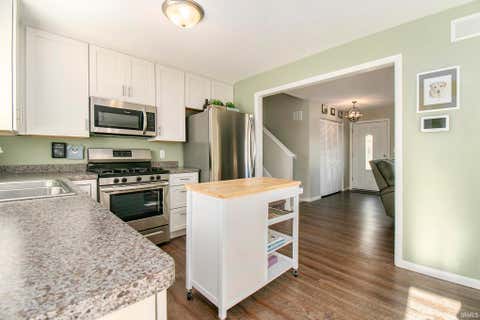 Tiny photo for 10370 Glen Lee Trail, Granger, IN 46530 (MLS # 202622026)
