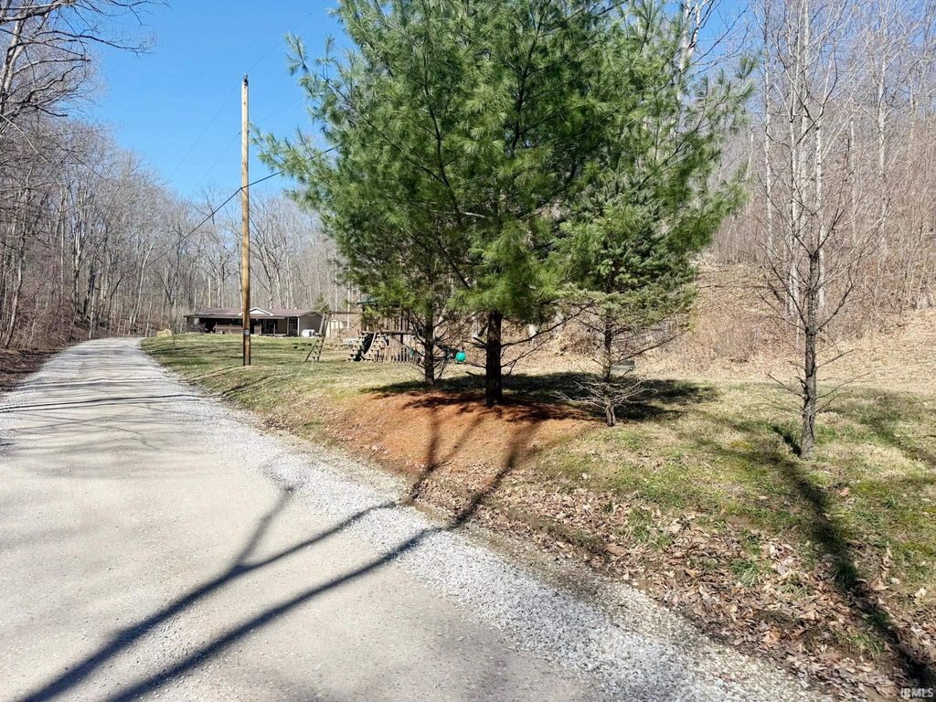 Photo of 527 Brown Hill Road, Nashville, IN 47448 (MLS # 202608938)