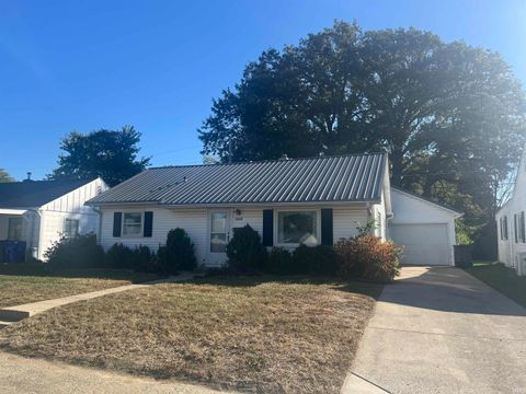 Photo of 1012 Columbus Boulevard, Kokomo, IN 46901 (MLS # 202541059)