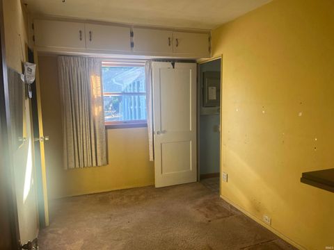 Tiny photo for 1012 Columbus Boulevard, Kokomo, IN 46901 (MLS # 202541059)