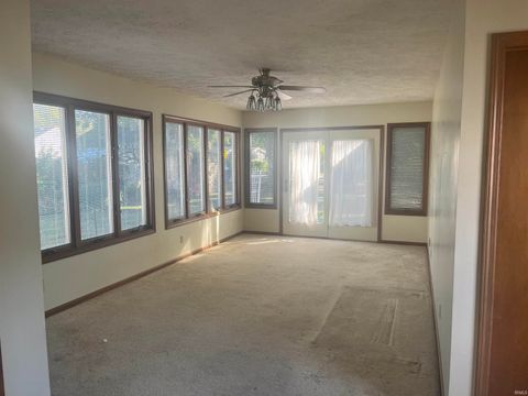 Tiny photo for 1012 Columbus Boulevard, Kokomo, IN 46901 (MLS # 202541059)