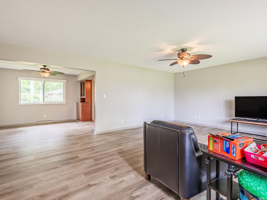 Photo of 3404 Kirkfield Drive, Fort Wayne, IN 46815 (MLS # 202620870)