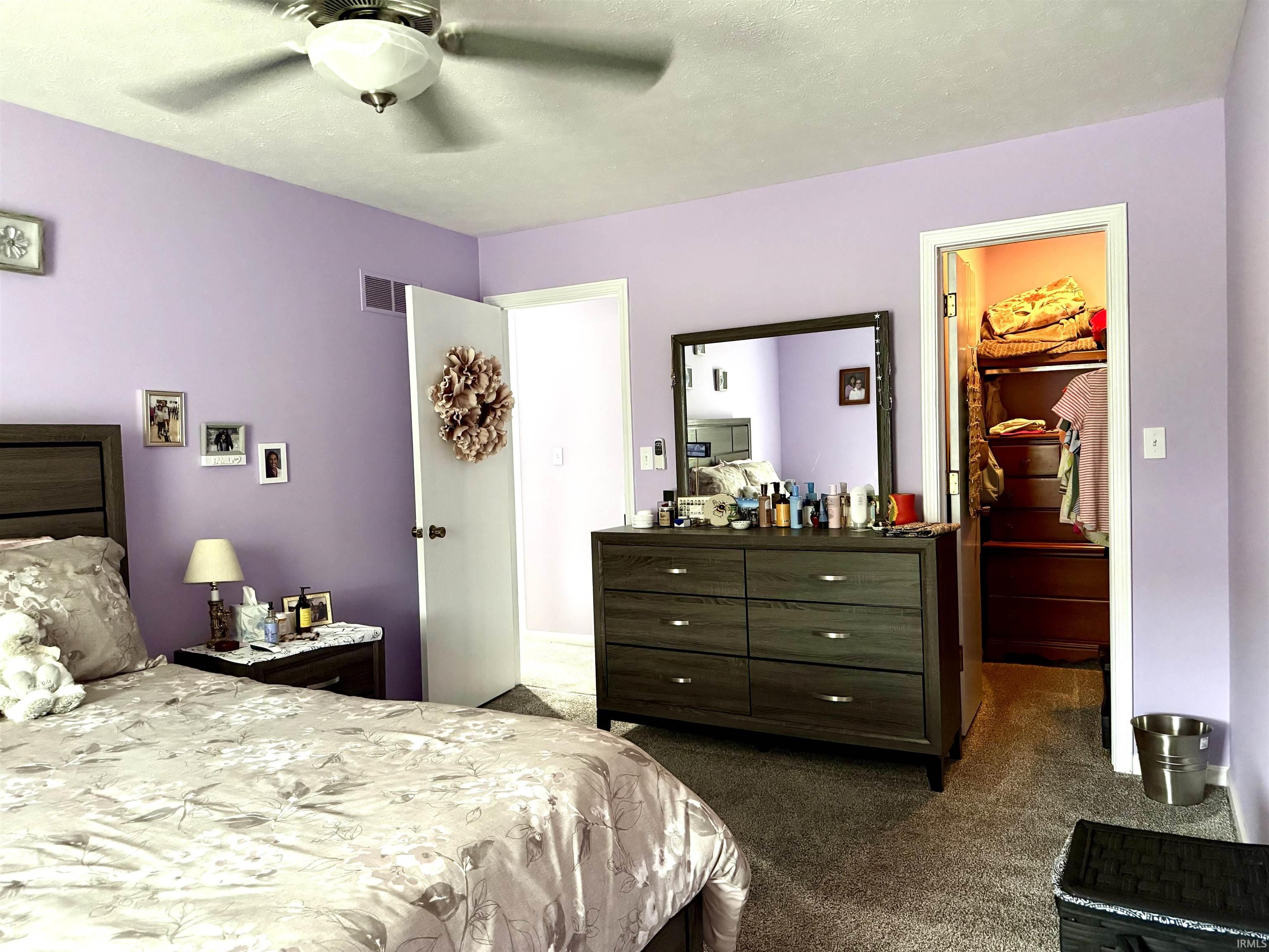 Elkhart, Indiana 46514, United States, 2 Bedrooms Bedrooms, ,2 BathroomsBathrooms,Residential,Contingent,182866