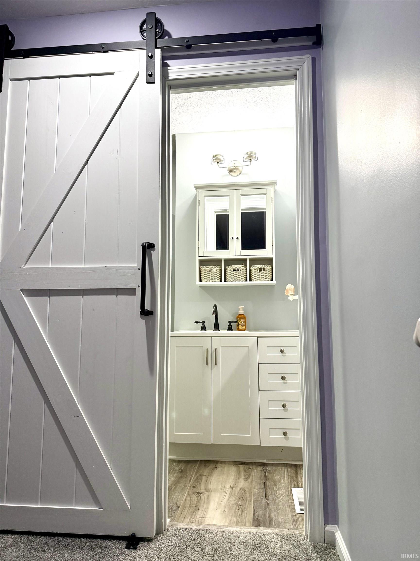 Elkhart, Indiana 46514, United States, 2 Bedrooms Bedrooms, ,2 BathroomsBathrooms,Residential,Contingent,182866