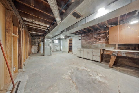 Tiny photo for 4515 Covert Avenue, Evansville, IN 47714 (MLS # 202638031)