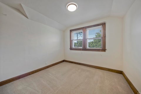 Tiny photo for 4515 Covert Avenue, Evansville, IN 47714 (MLS # 202638031)