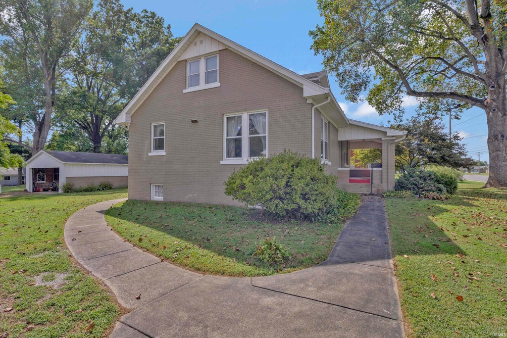 Photo of 4515 Covert Avenue, Evansville, IN 47714 (MLS # 202638031)