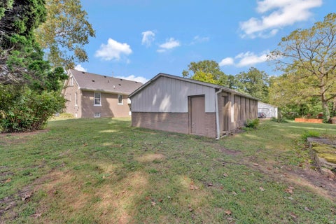 Tiny photo for 4515 Covert Avenue, Evansville, IN 47714 (MLS # 202638031)