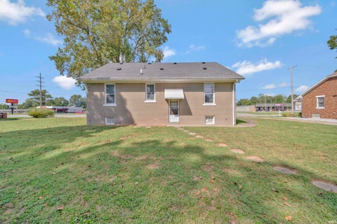 Tiny photo for 4515 Covert Avenue, Evansville, IN 47714 (MLS # 202638031)