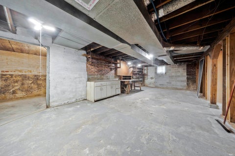 Tiny photo for 4515 Covert Avenue, Evansville, IN 47714 (MLS # 202638031)