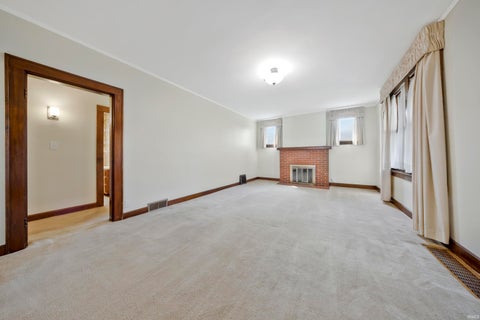 Tiny photo for 4515 Covert Avenue, Evansville, IN 47714 (MLS # 202638031)